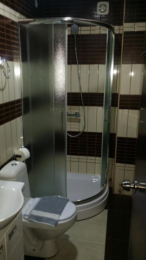Vila Mila Riverside Apartments 斯梅代雷沃 外观 照片